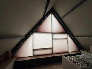 Schuine ramen, voorbeeld interieur